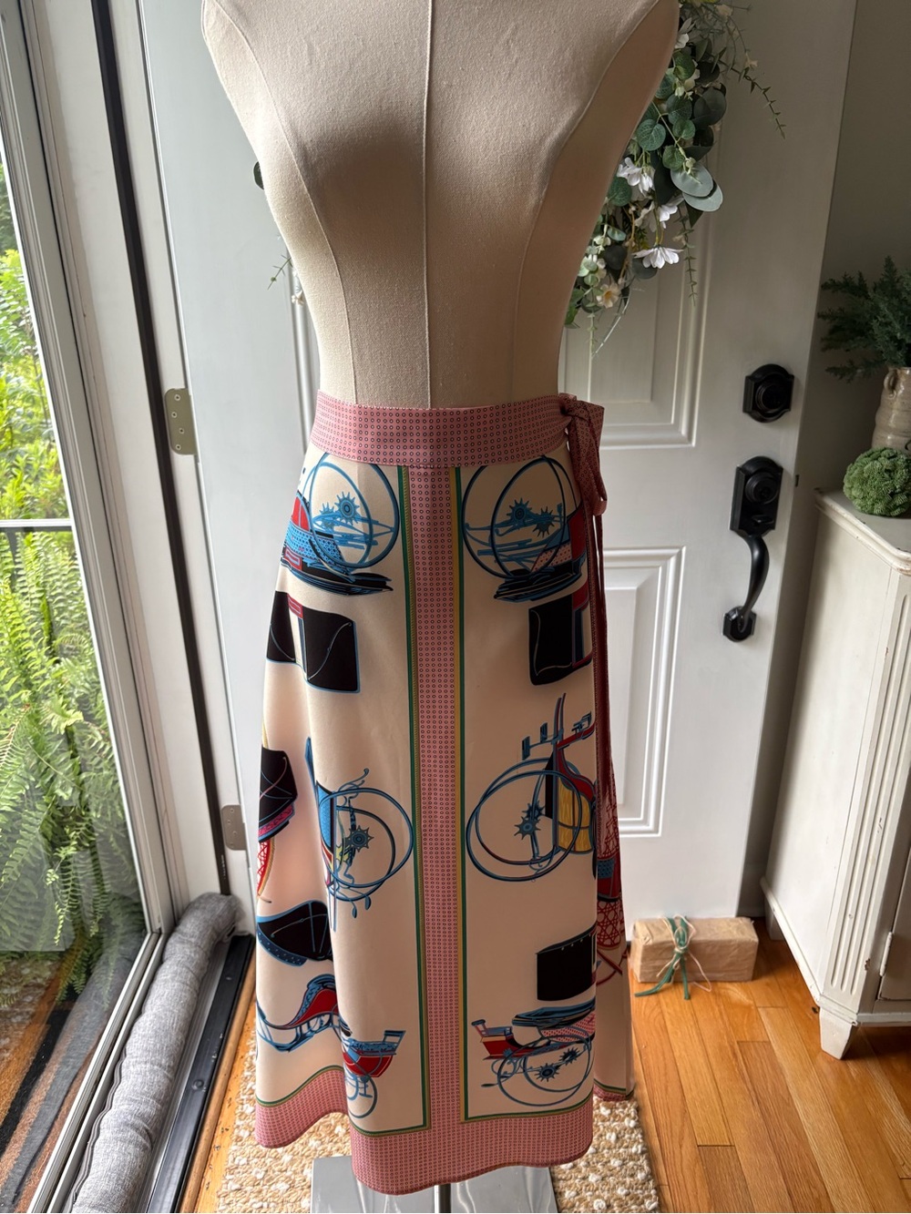 Cream Graphic Print Skirt with Pink Trim